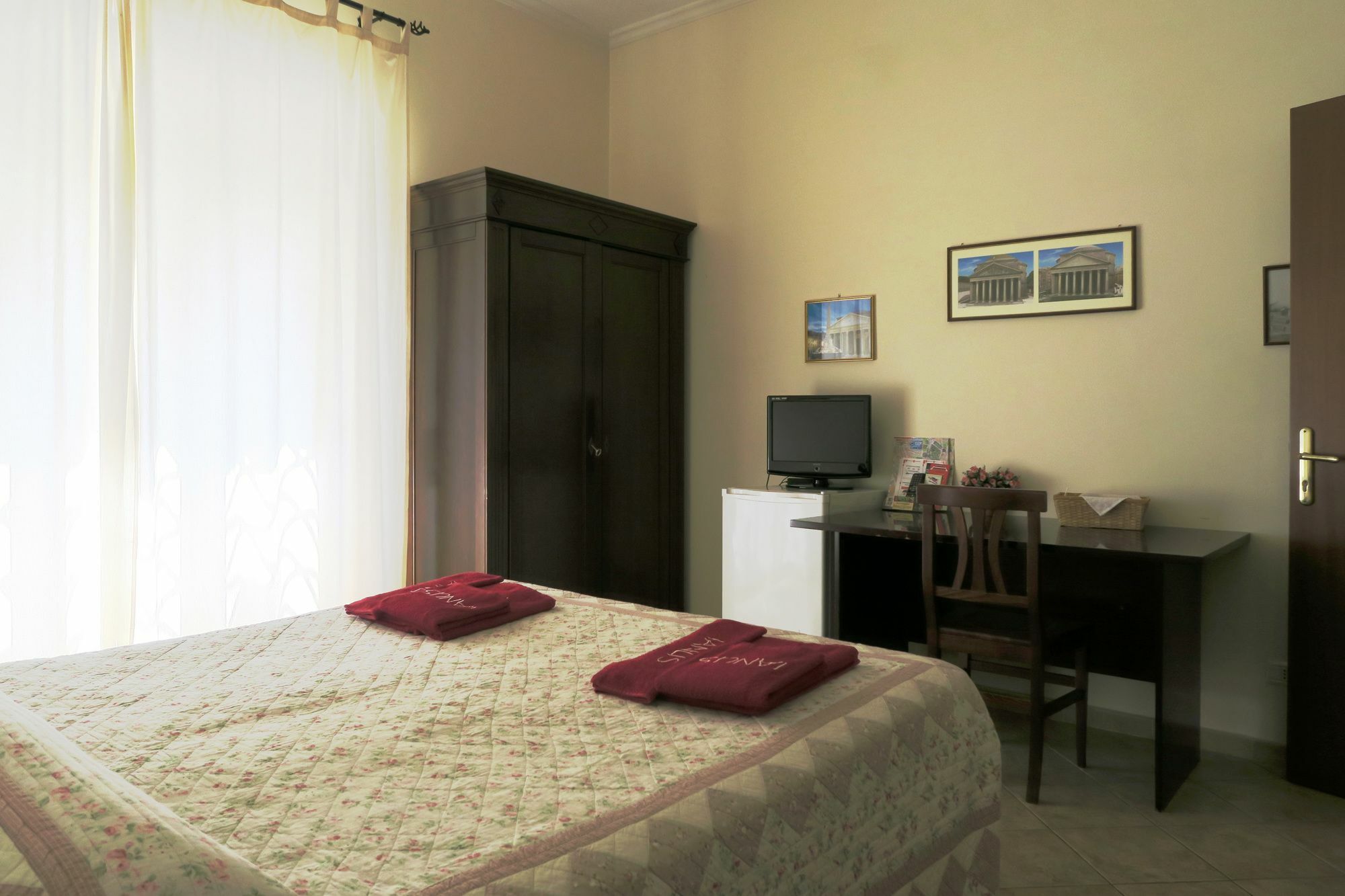 Ianus Guest House Rome Bagian luar foto